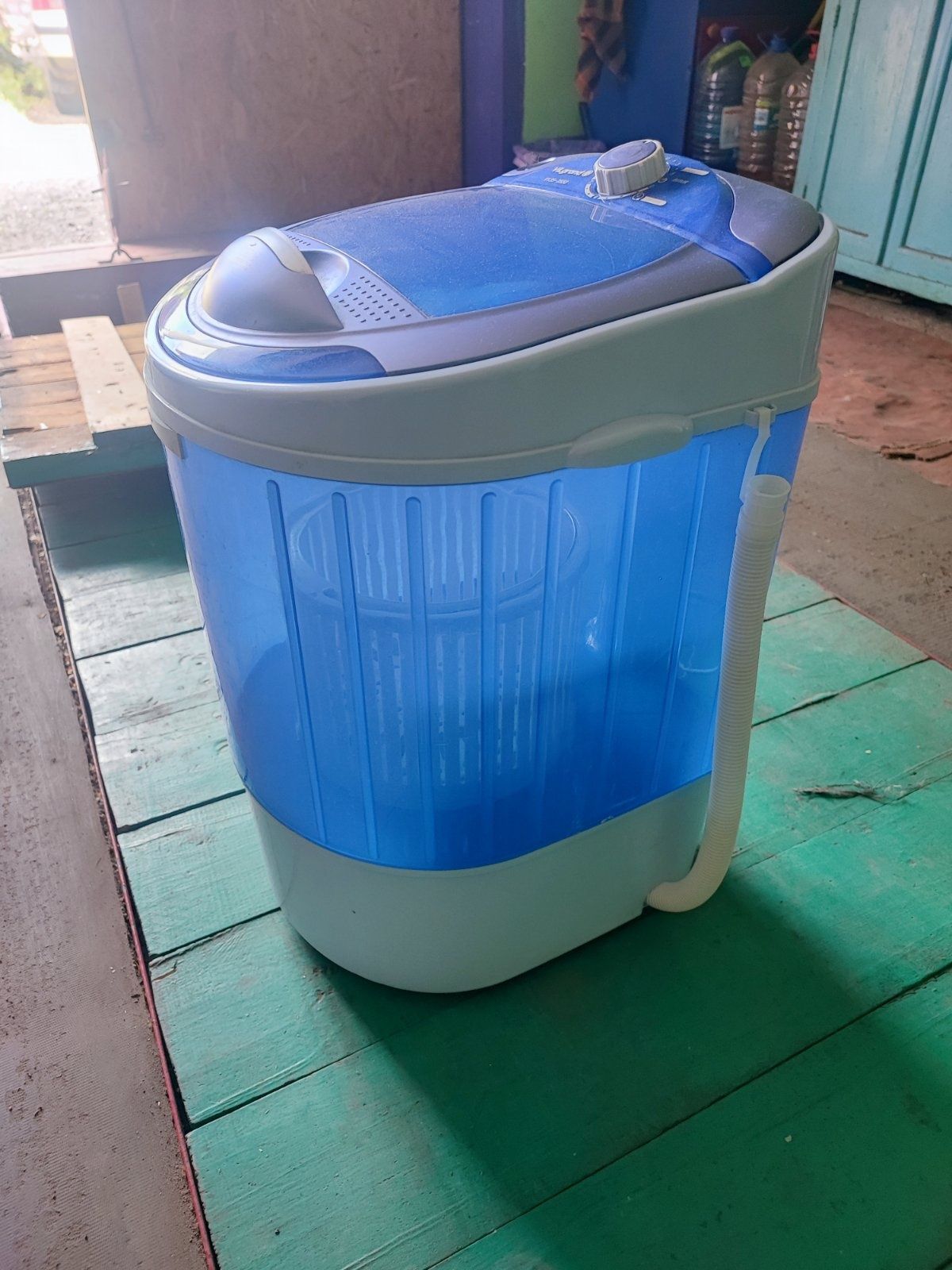Продам стиральную машинку малютка.