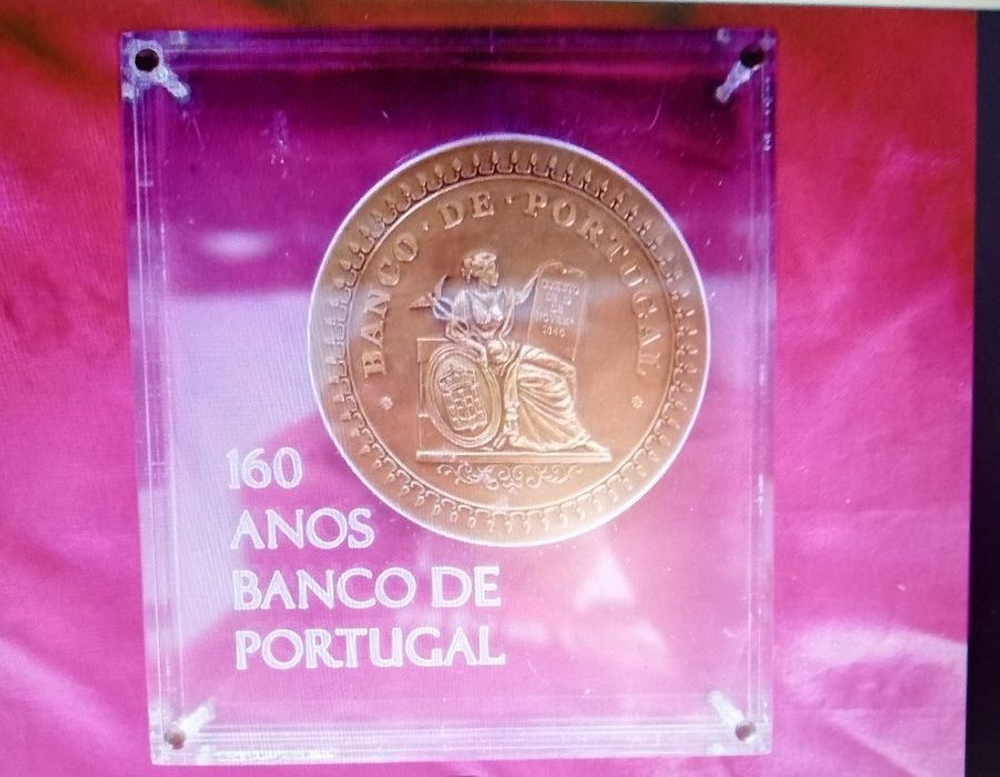 Peças comemorativas de aniversários do Banco de Portugal e Montepio