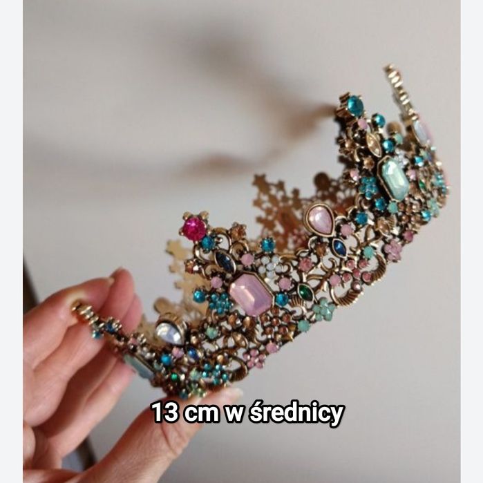 Korona na tort, sesja zdjęciowa, fryzury