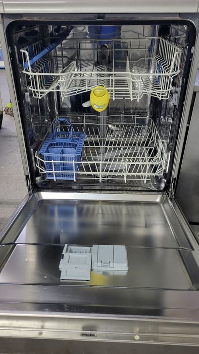 Maquina lavar loiça Indesit