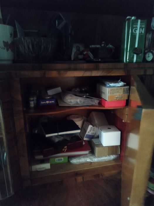 Продам сервант дерев'яний 50х років