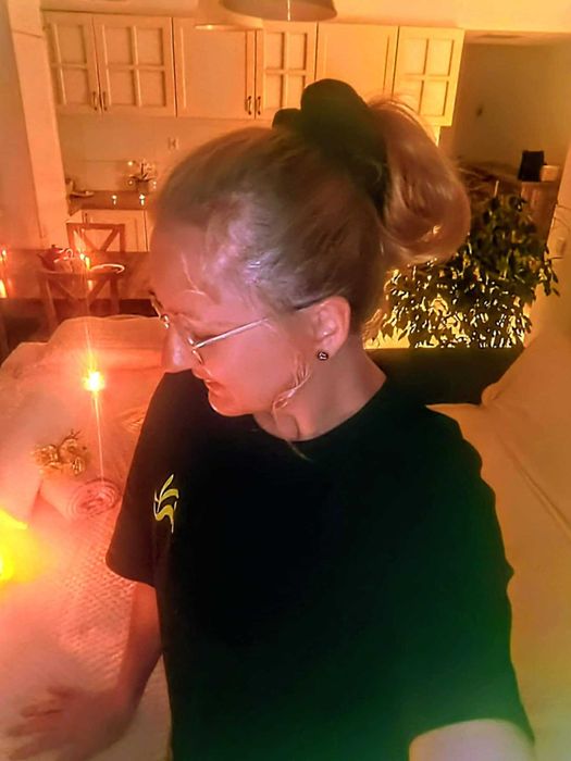 Masaż całościowy redukujący stres, głęboko odprężający, zdrowotny.