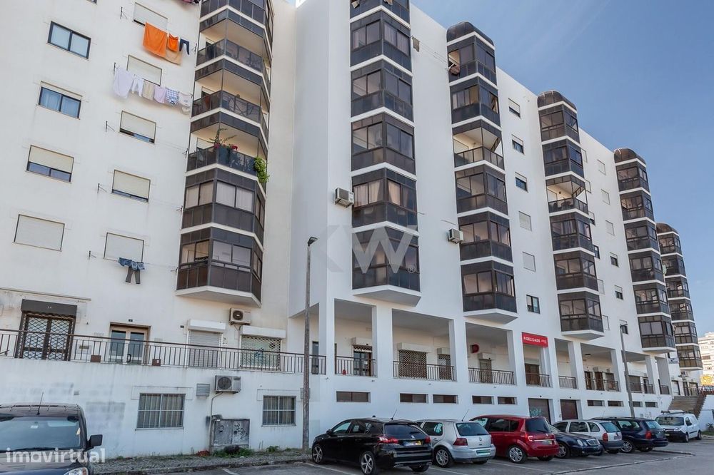 Oportunidade de investimento: Loja arrendada em Verderena, Barreiro co