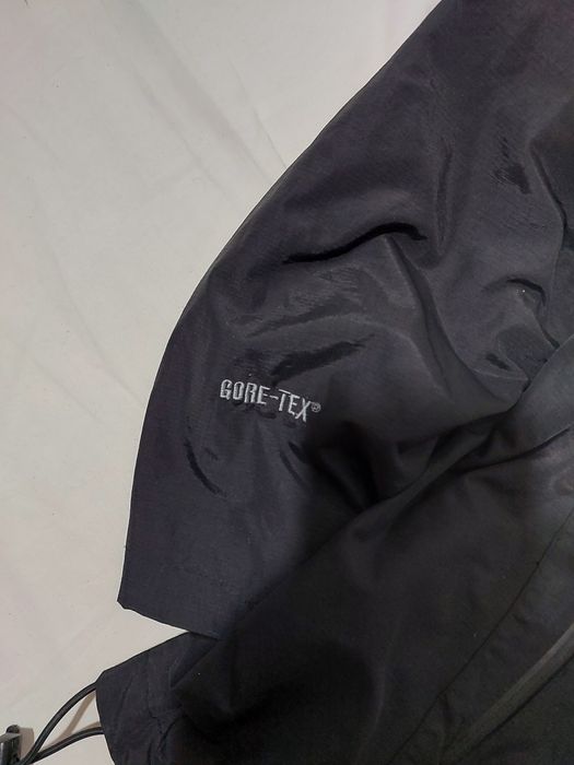 TNF The North Face Summit Series Gore Tex вітровка