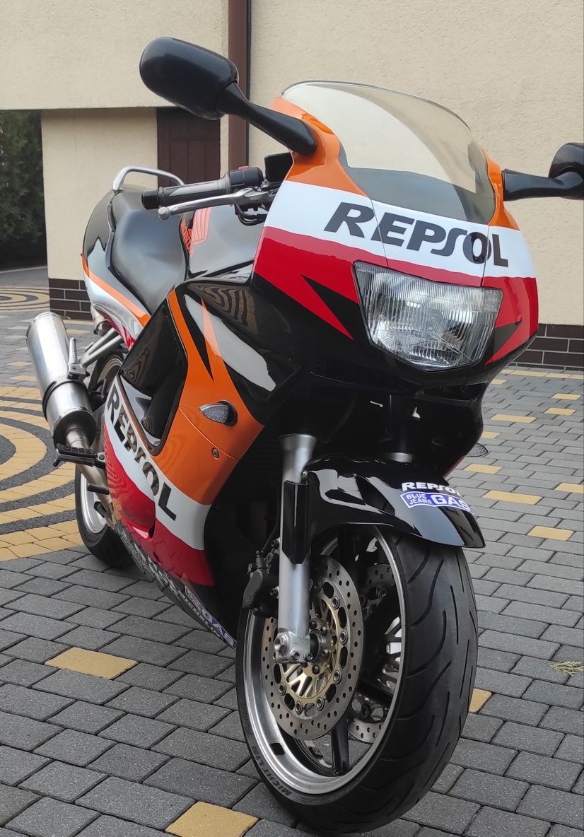 Honda CBR 600 f3