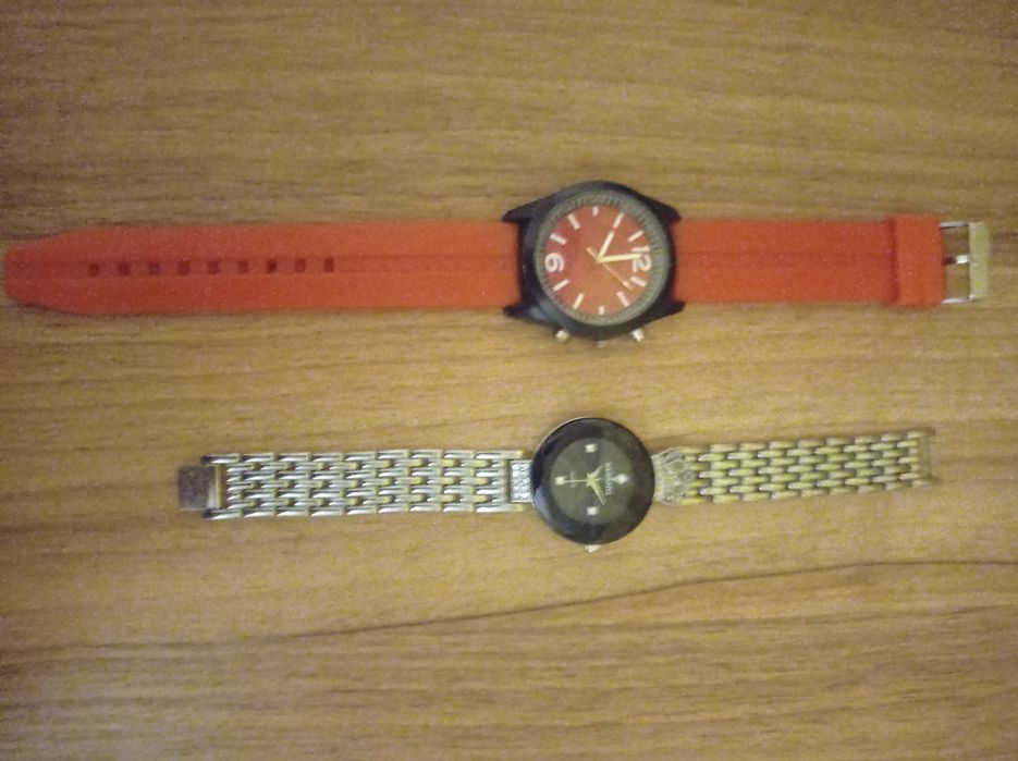 Наручные.часы.2.шт.