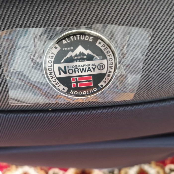 Sprzedam dużą walizkę XXL „Show” Geographical Norway