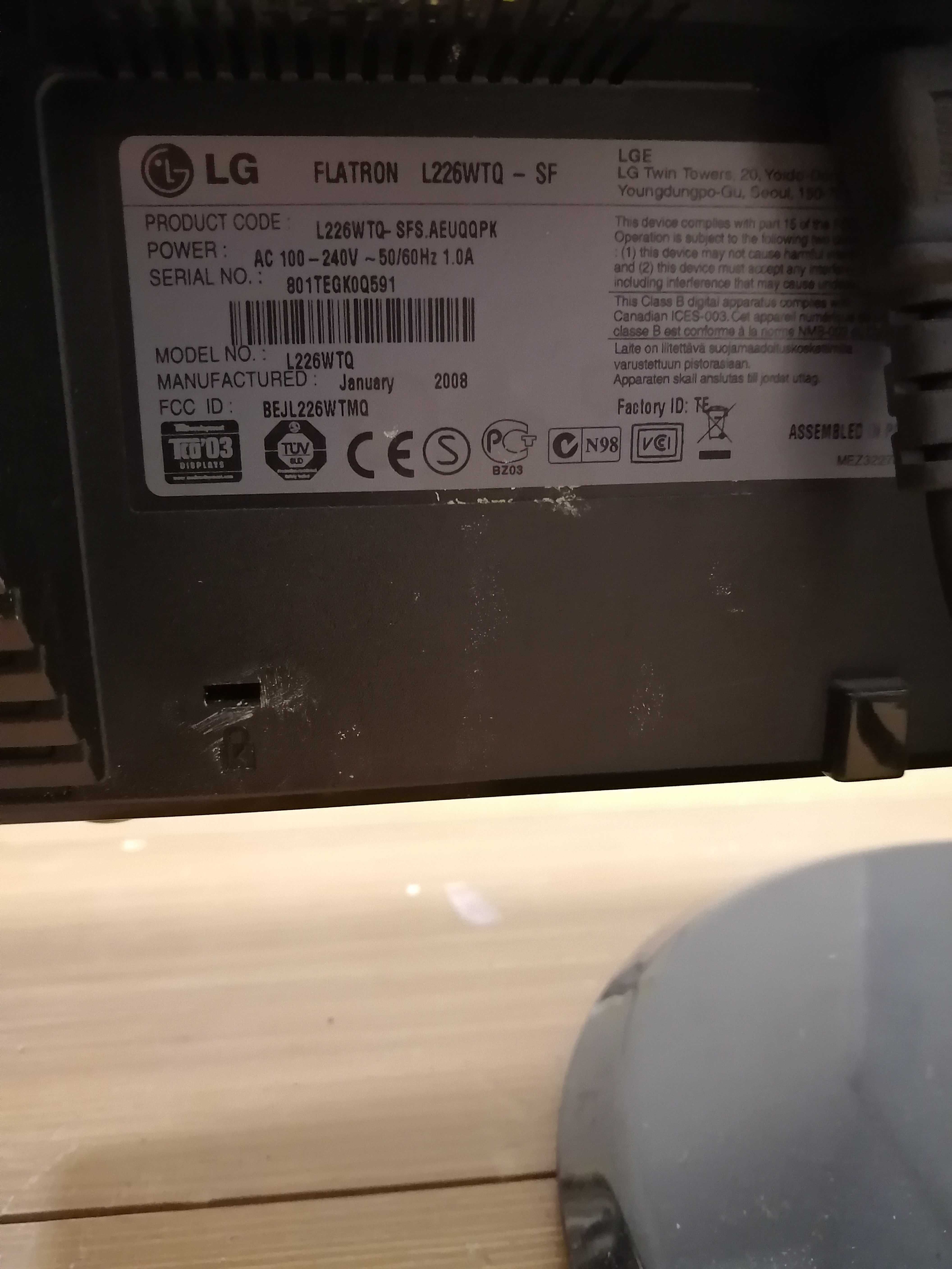 monitor LG  22 cale