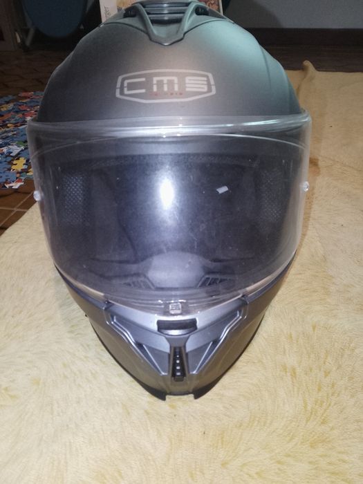 Capacete CMS rigorosamente novo