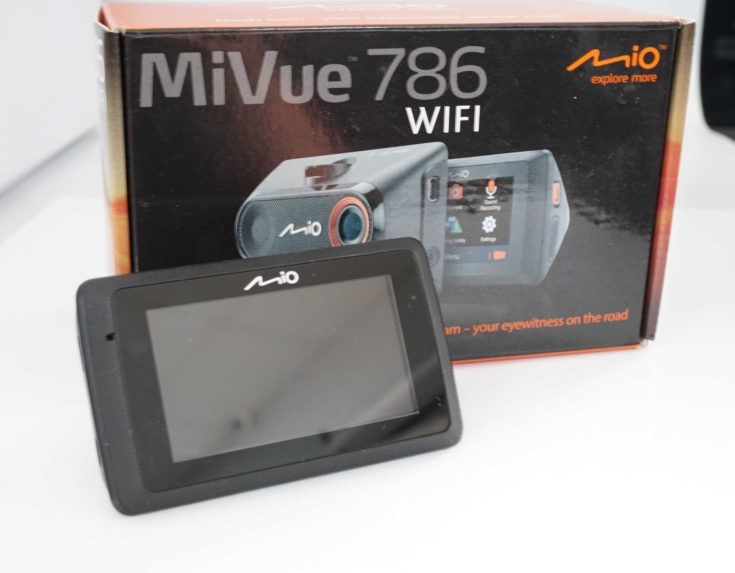Wideorejestrator MIO MiVue 786