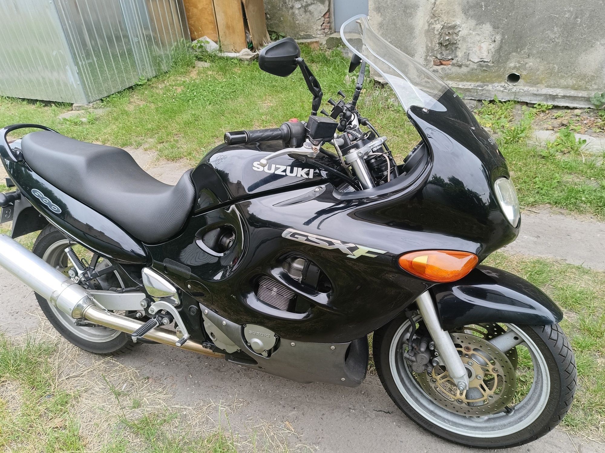 Suzuki gsx 600 f