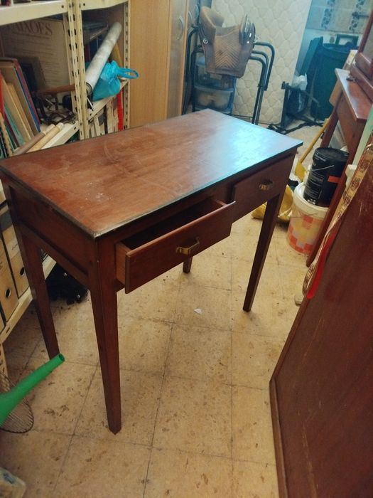 Secretária em madeira