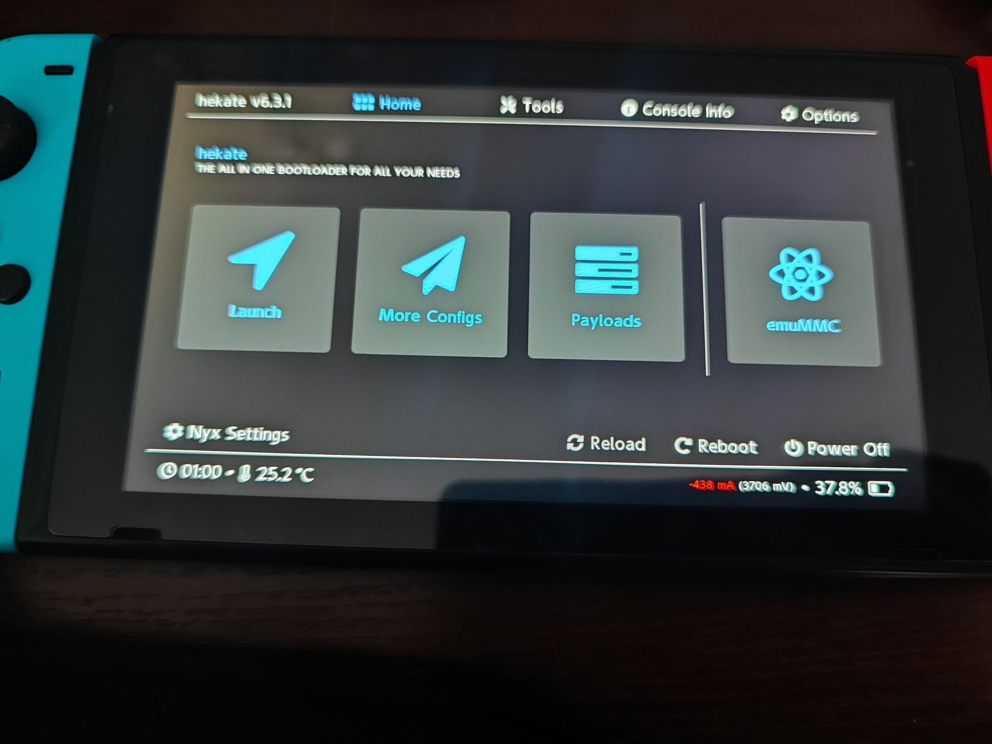 Nintendo switch v2 cfw przerobiona + 10 gier