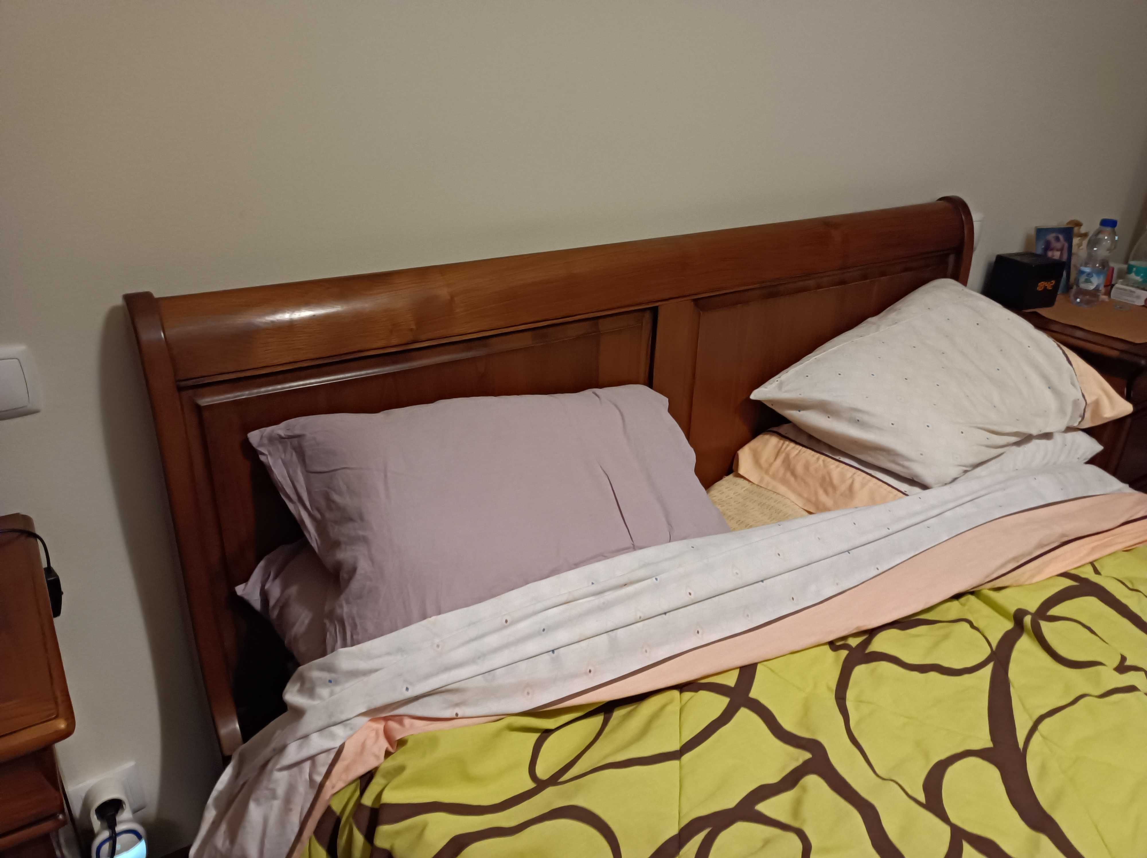 Vendo mobília de quarto Luís Filipe