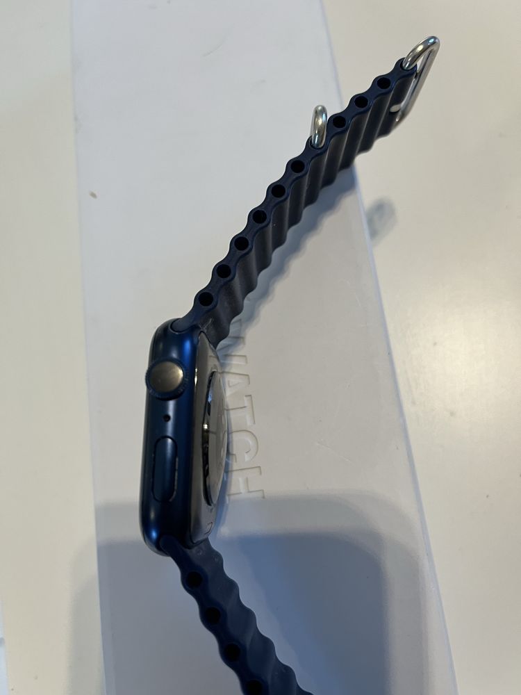 Apple Watch 6, 44 mm