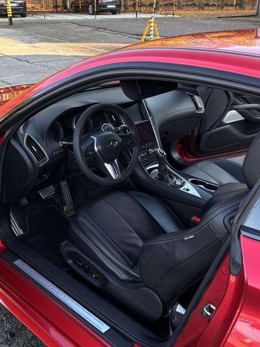Infiniti Q60s salon polska bezwypadkowy