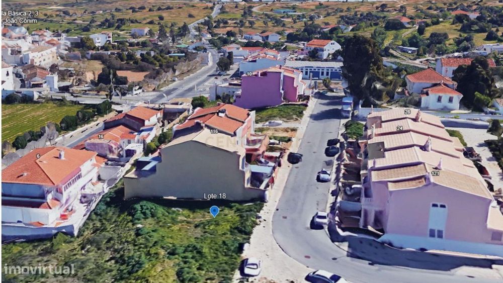 Lote de 168 m² para Construção de Moradia Geminada com Dois Pisos (exi