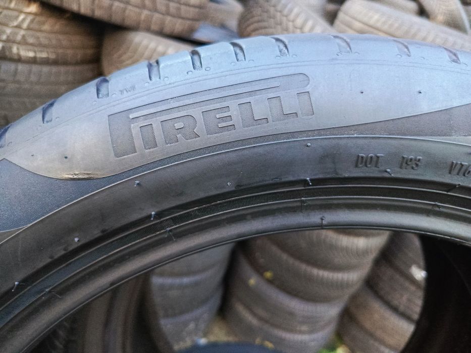 Sprzedam bardzo ładne opony Pirelli 235/50 r20