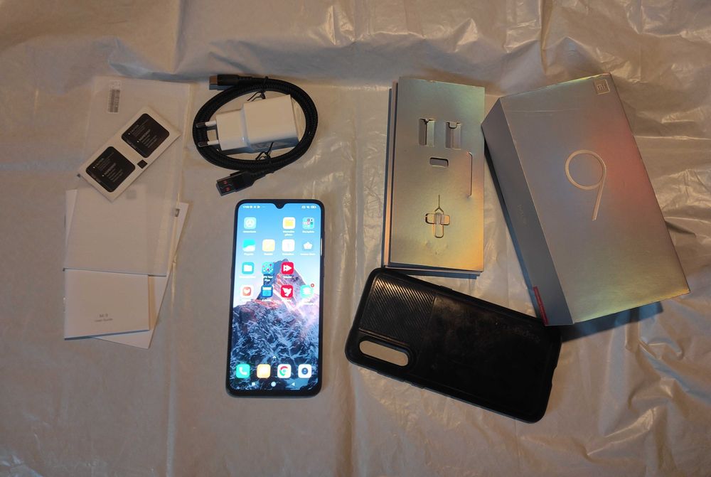 Xiaomi Mi 9 6/64 GB AMOLED 48/12/16//20MPx Snapdragon 855 6,39" dual s