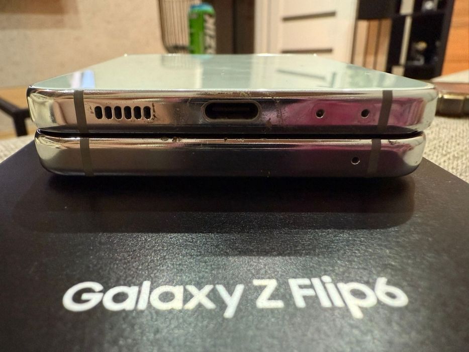 Samsung galaxy z Flip 6