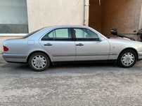 Vendo Mercedes benz E320