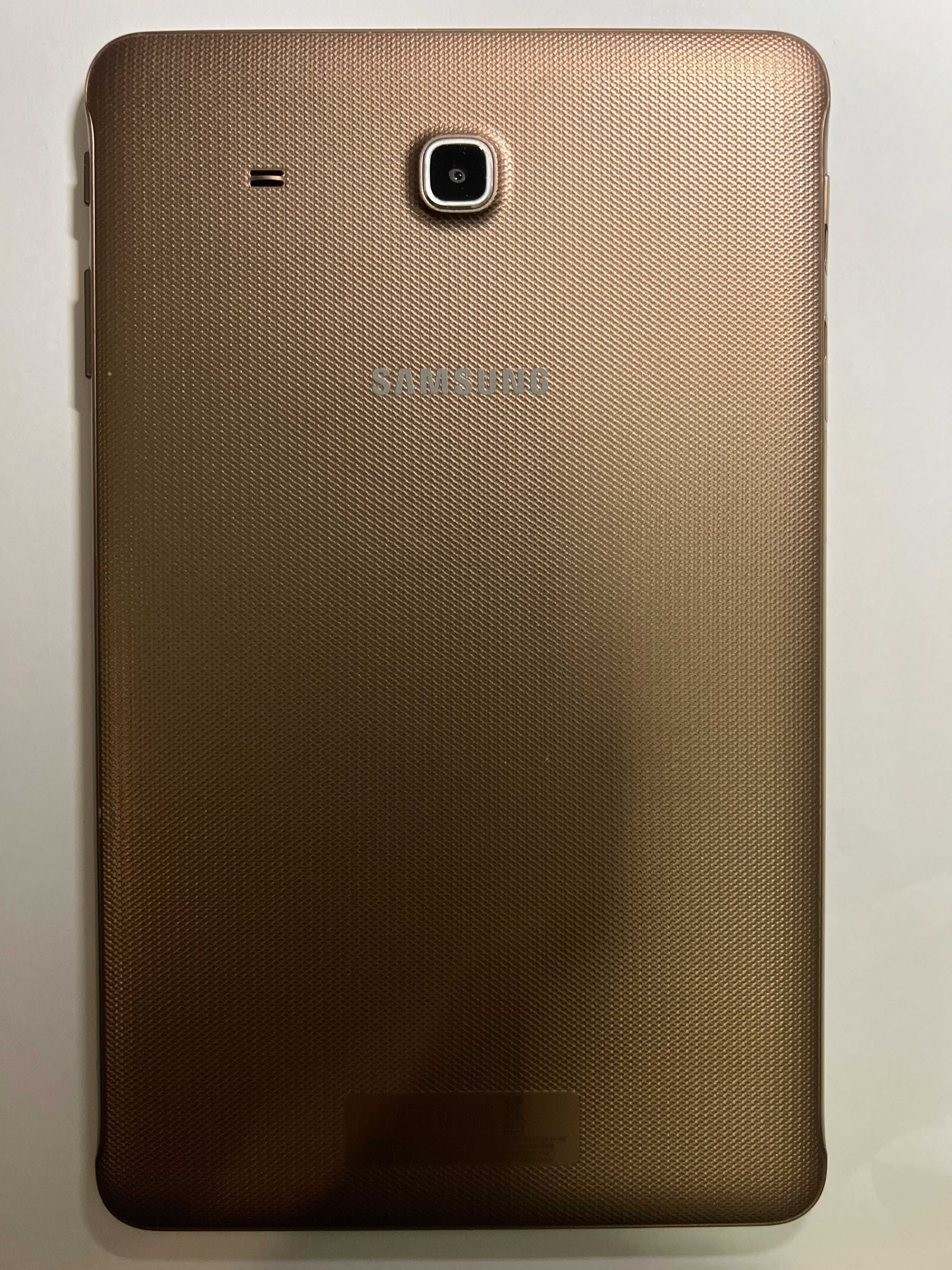 Планшет Samsung Galaxy Tab E 9.6 SM-T561 3G 8Gb Gold Brown