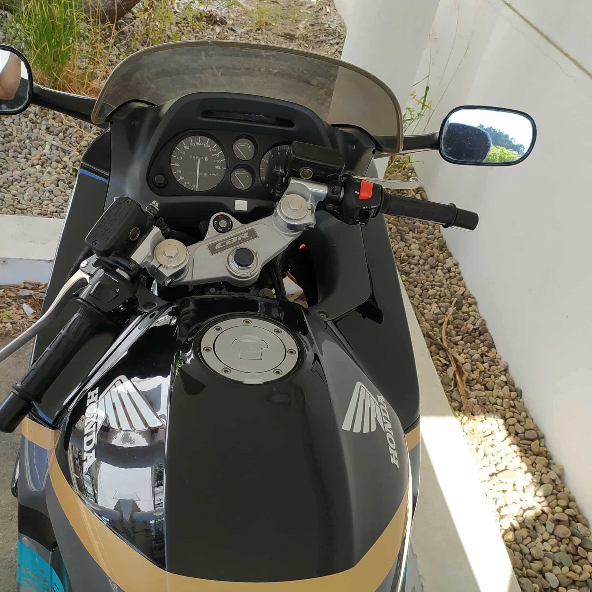 Honda CBR 1000F 1993