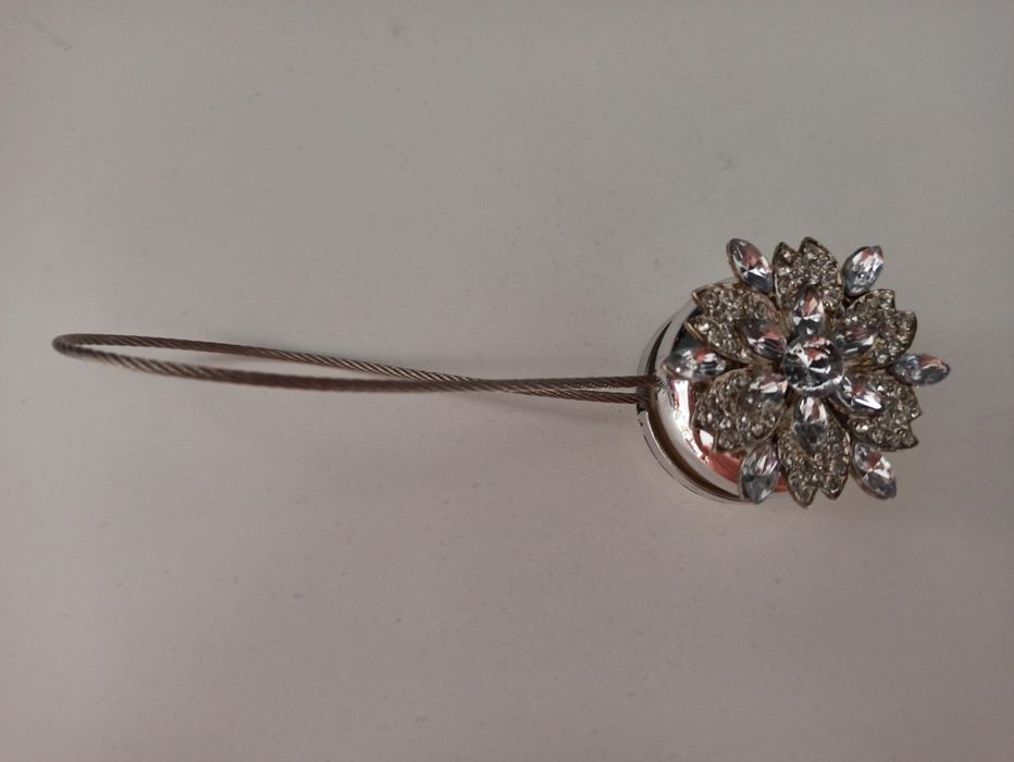 Upięcia do firanki zasłony upięcie