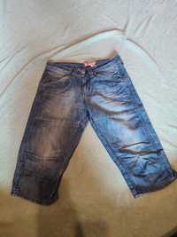 Chłopięce spodenki dżinsowe H&M rozmiar 158
Szerokość w pasie 37,5 cm