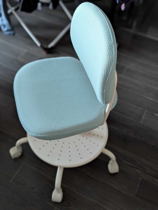 Sprzedam dziecięce krzesło Vimund z IKEA