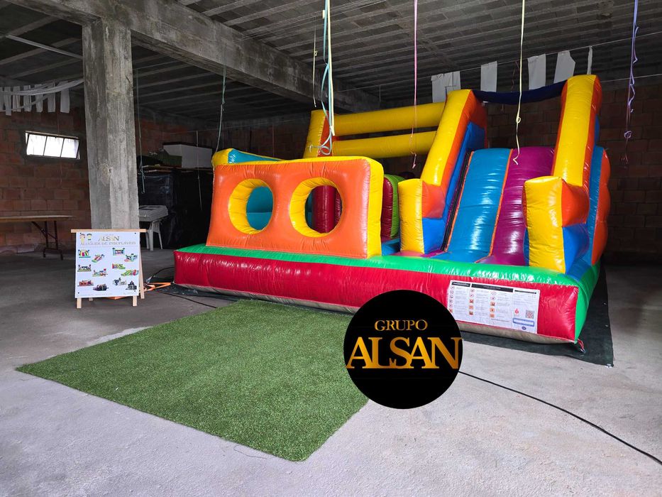 Mascotes e insufláveis