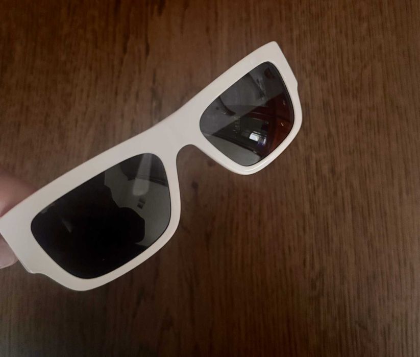 Óculos de Sol Versace – Armação Branca – Excelente Estado