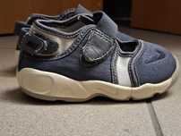 Buty nike air rift 22