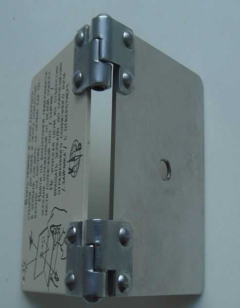 Сигнальное зеркало-гелиограф