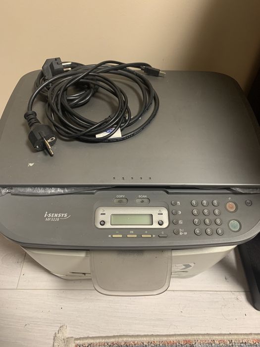 Продам принтер Canon MF3228 три в одном