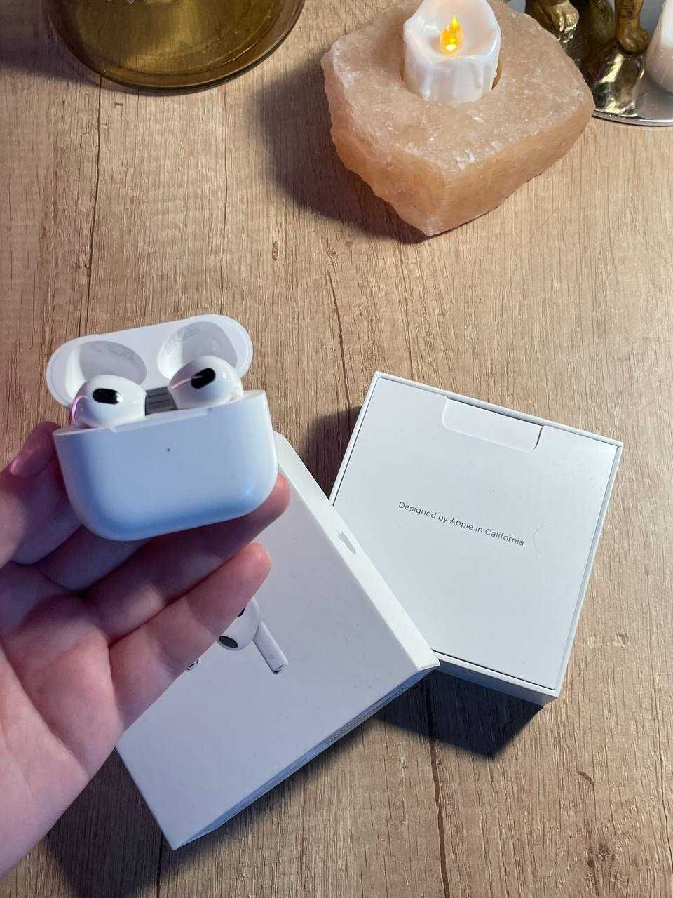 Airpods Pro - Вживані один день