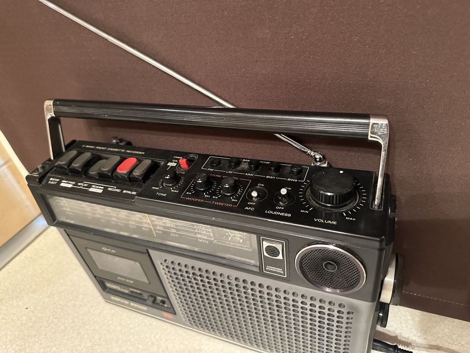 Radiomagnetofon Boombox Sanyo M-9800TU Vintage