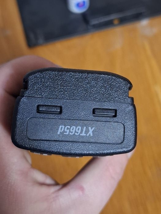 Портативная радиостанция Motorola XT665D