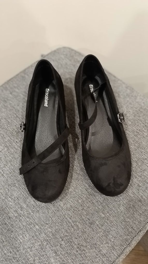 Buty dziecięce balerinki 34 czarne Graceland