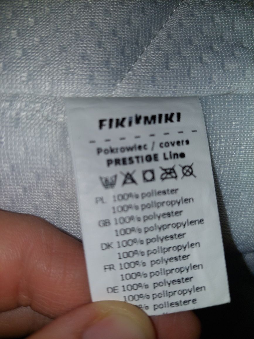 Łóżeczko z materacem