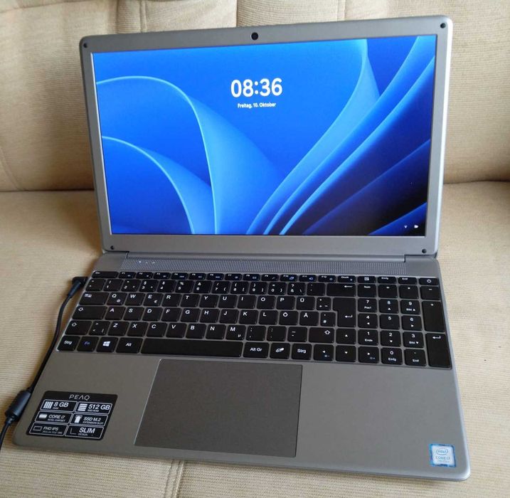Notebook PEAQ C150 15,6"FHD/ i7-7560U/ SSD512GB/ 8GB RAM/ Iris 640