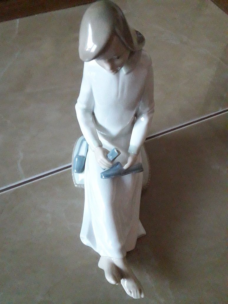 Porcelanowa figurka Lladro seria Zaphir