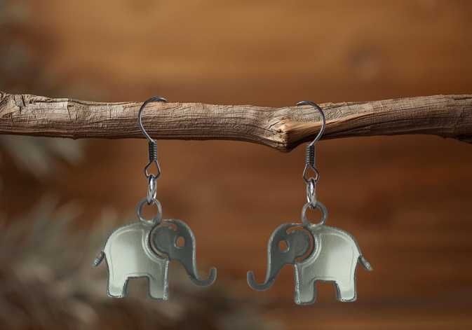 Kolczyki z akrylu - symbol szczęścia Słoniki, rękodzieło