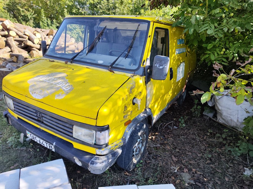 бус PEUGEOT J5 вантажний 1991