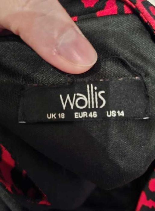 46 Wallis czarna czerwona sukienka animal print panterka zebra na zime
