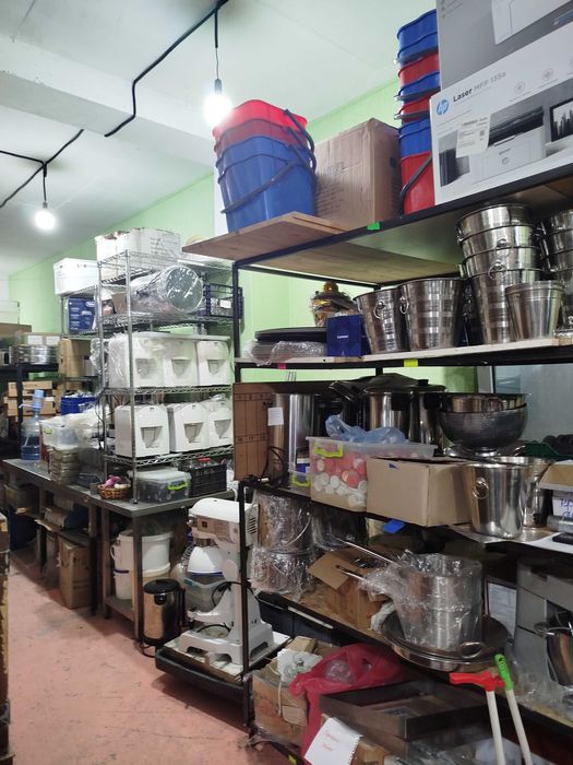 Розпродаж складу посуд кух інвента