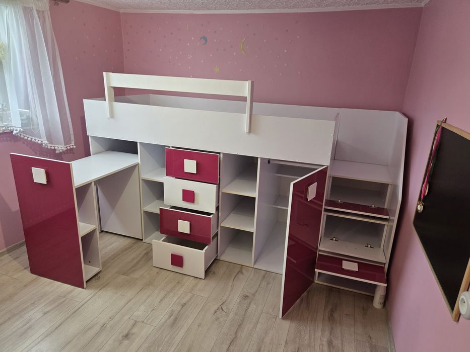 Meble dziecięce TOLEDO z łóżkiem na antresoli i biurkiem