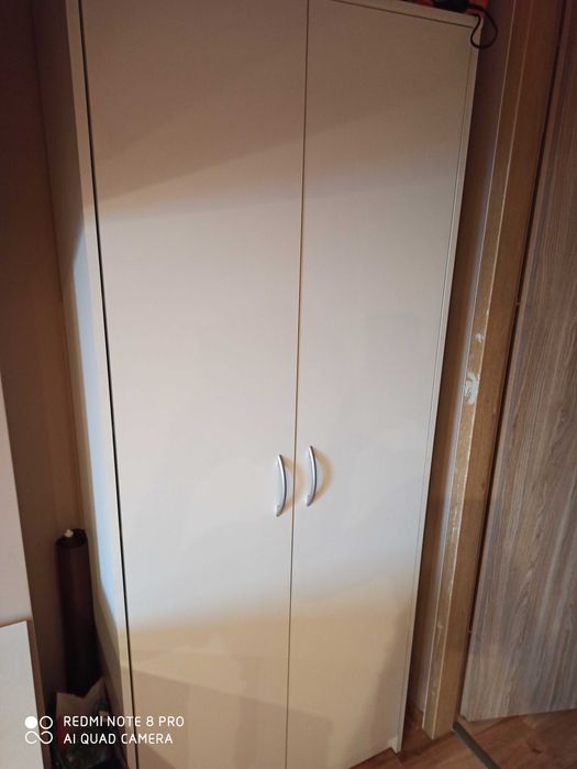 szafa w stanie idealnym biała