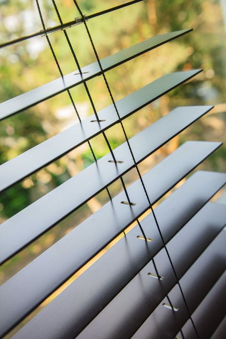 Żaluzja aluminiowa szara 50 MM