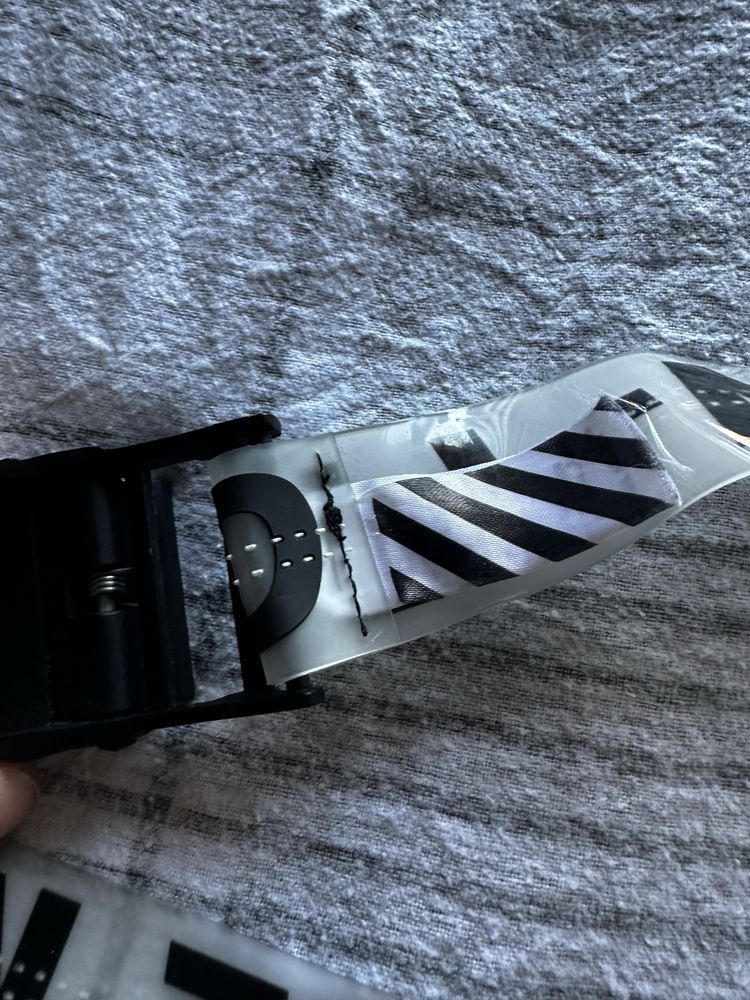 Pasek off white